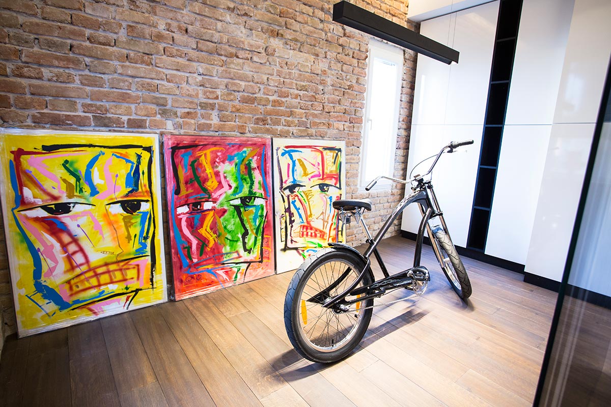 Gallery 10